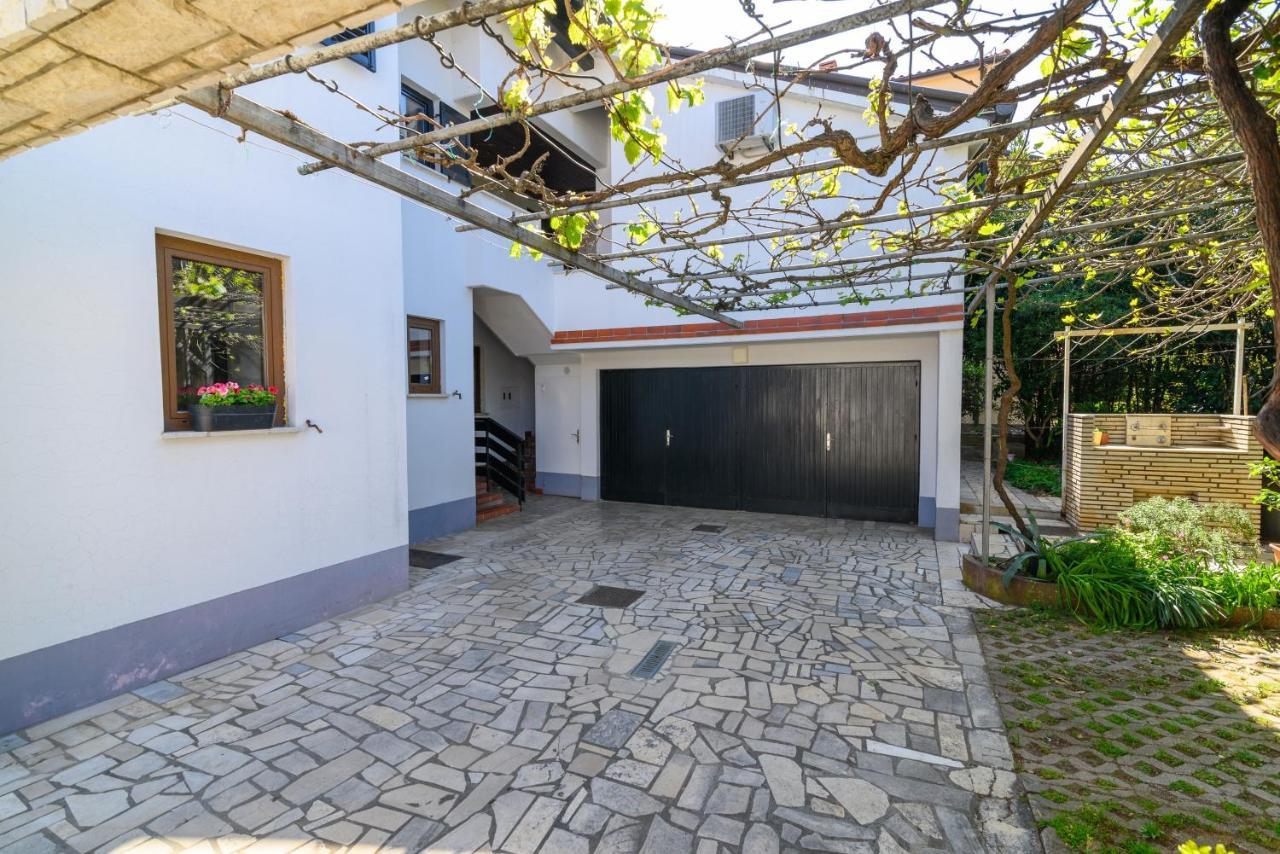 Apartments With A Parking Space Premantura, Medulin - 2228 외부 사진