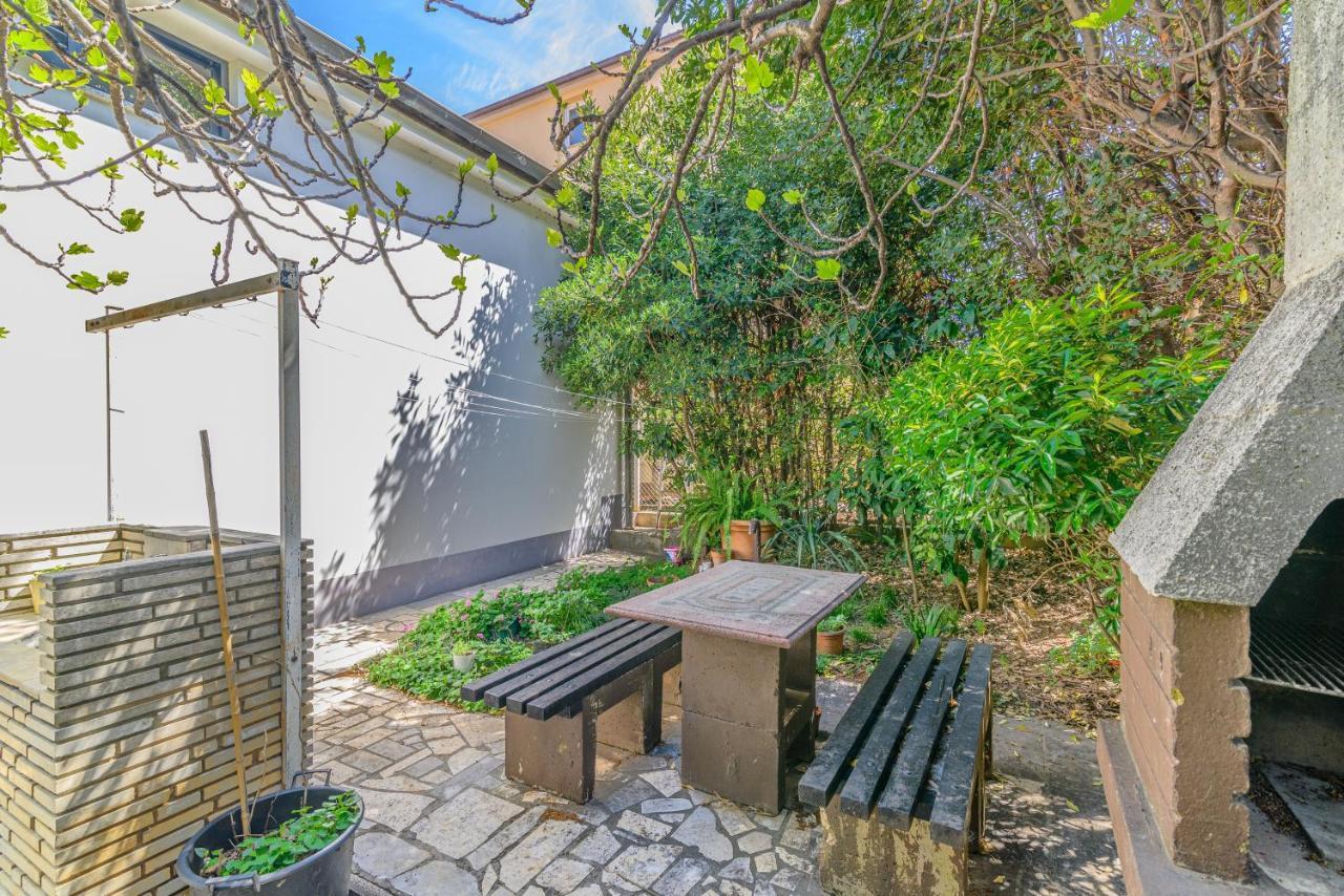 Apartments With A Parking Space Premantura, Medulin - 2228 외부 사진