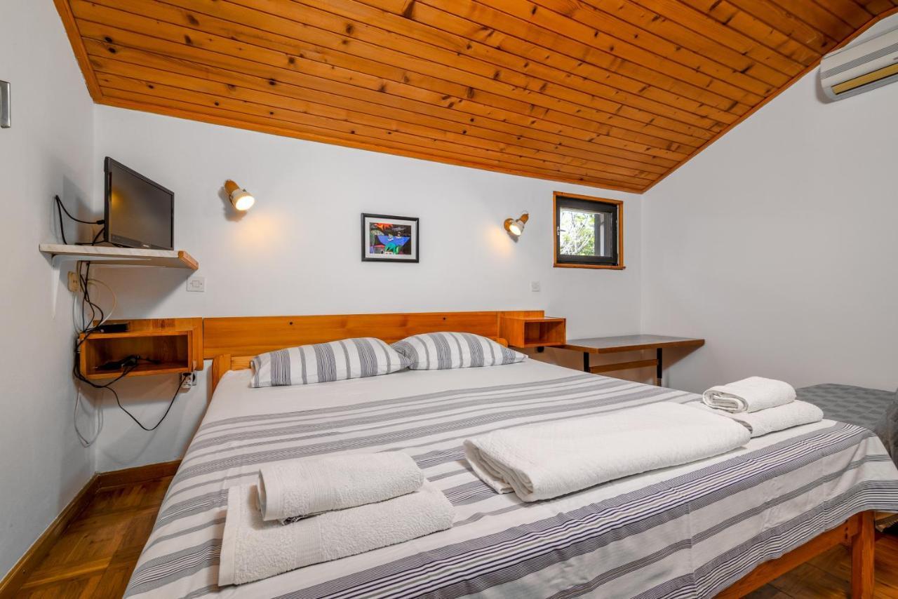 Apartments With A Parking Space Premantura, Medulin - 2228 외부 사진